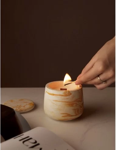 Ароматична свічка Чаша біло-жовта... Ароматична свічка Чаша біло-жовта...